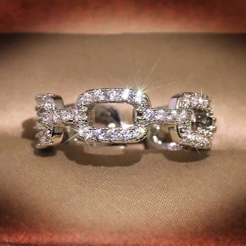 Elegante Anillo De Cadena Para Mujer Con Circón Blanco Brillante Banda De Cobre Geométrica Color Plata Estilo Lujoso Personalizado
