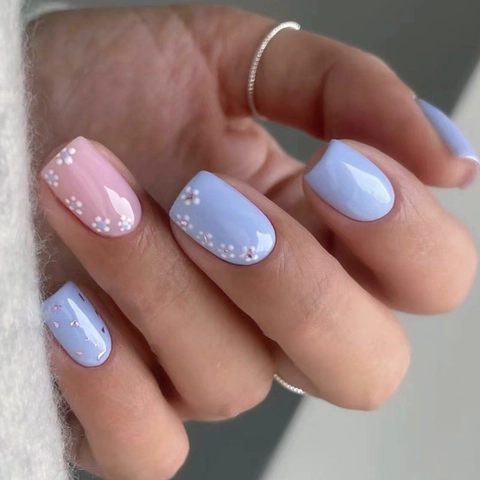 Square Oval Glossy Press On Nails Blue And Pink Sweet Floral Pattern Artificial False Nails Summer Fresh Style