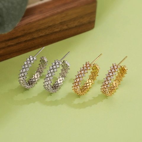 Luxus Kupfer C-Förmige Creolen Für Damen Geometrische Zirkonia Eingelegt Gold Silber Galvanisiert Mode Ins Stil Leichter Luxus Schmuck