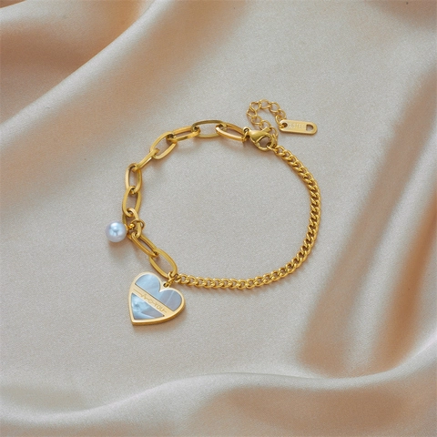 Bracciale a Catena Asimmetrica in Acciaio al Titanio Vintage per Donna Pendente a Cuore Placcato Oro Con Perla Artificiale Gioielli