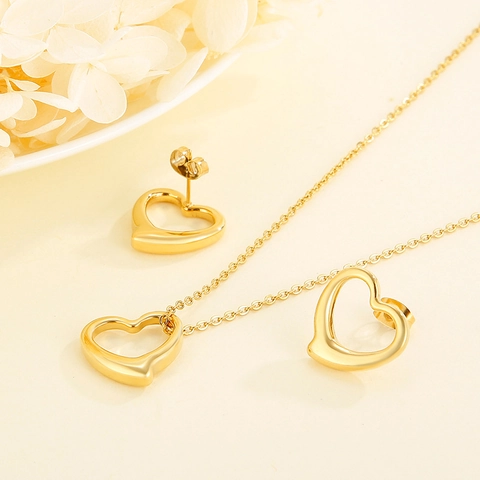 Collana Con Pendente a Cuore e Orecchini a Bottone in Acciaio Inossidabile Minimalista Per Donna Accessori Gioielli Eleganti Regalo San Valentino