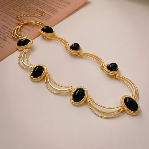 Vintage Geometric Oval Necklace Earrings Ring Bracelet Jewelry For Women French Retro Alloy Resin Luxury Accessory