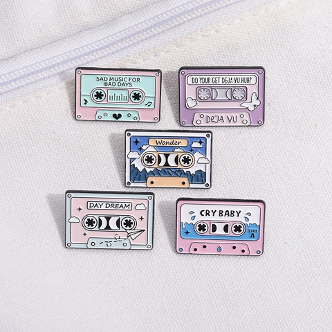 Retro Cassette Tape Enamel Pin Y2K Vintage Alloy Brooch Pins For Backpacks Jackets Clothes Jewelry Badges Accessories
