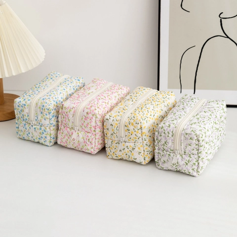 Quilted Floral Makeup Bag Large Capacity Cotton Padded Cosmetic Storage Pouch Travel Toiletry Wash Bag For Women