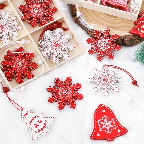 Wooden Christmas Hanging Ornaments Traditional Painted Snowflake Reindeer Tree Bell Shapes With Lanyards For Holiday Decor
