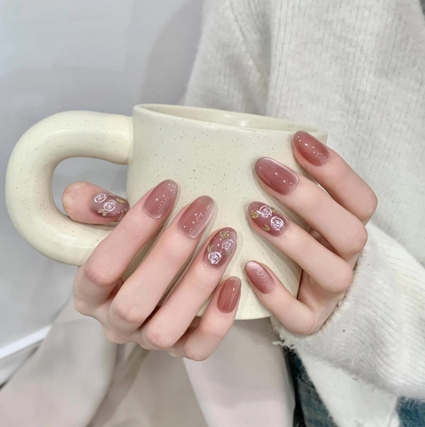 Handgemaakte Press On Nails Cat Eye Dusty Pink Rozenpatroon Kort Ovaal Herbruikbare Kunstnagels