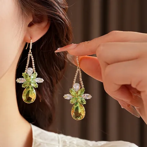Boucles D Oreilles Pendantes Fleur Avec Zircon Vert Base En Cuivre Et Tige En Argent Pour Femmes Rétro