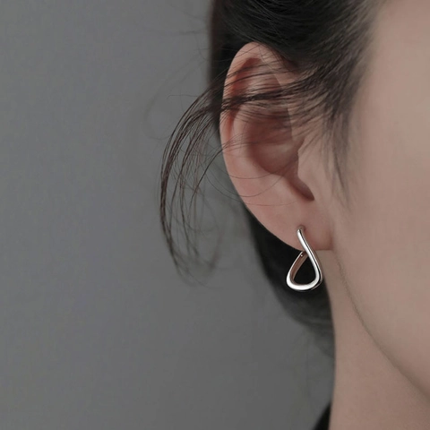 Pendientes de Aro Huggie de Cobre en Forma de U Minimalistas Retorcidos Chapados en Oro Plata para Mujer Joyería de Moda Geométrica