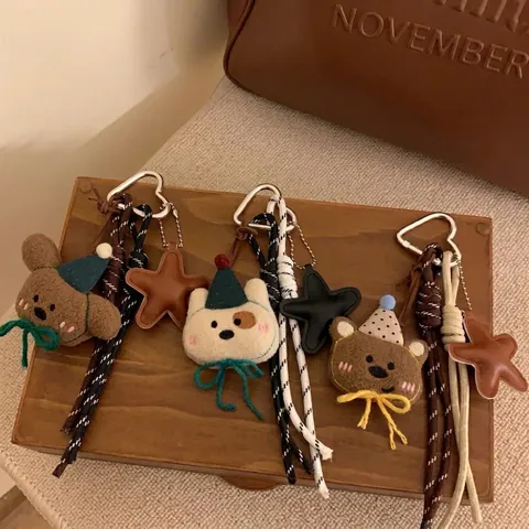 Portachiavi Orsetto In Peluche Con Stella In Pelle PU E Corda Intrecciata Ciondolo Per Borsa Accessori Retro