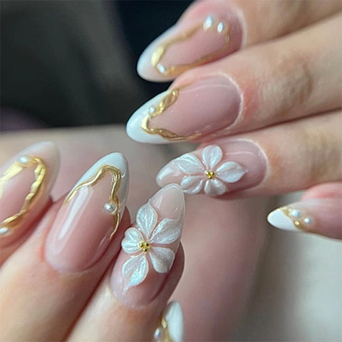 Unghie Finte Francesi Di Lusso Forma A Mandorla Media Lunghezza Rosa Bianco Con Fiore 3D Perla Artificial Linea Dorata Manicure DIY Elegante