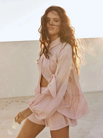 Damen Lässiges Viskose Nylon Crinkle Hemd Mit Laternenärmeln Und Shorts Mit Rüschensaum Urlaubsoutfits