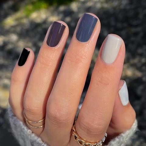 Short Square Press On Nails Solid Color Glossy Finish Simple Style False Nails For Women Elegant Wearable Manicure