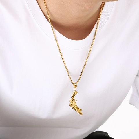 Pendente In Acciaio Inossidabile A Forma Di Pistola Retro Punk Revolver Inciso Stile Militare Gioielli Hip Hop Uomo