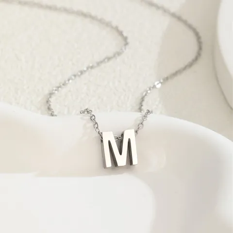 Collana con Ciondolo a Lettera in Acciaio Inossidabile Placcato Oro Minimalista per Donna Uomo Gioielli di Moda Iniziale