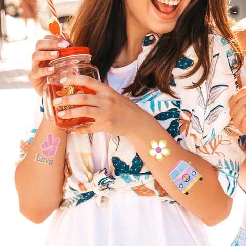 Tatuajes Temporales Hippie Pegatina Retro Y2K Arcoíris Paz Amor Lámina De Oro Impermeable Arte Corporal Para Fiesta Mujeres Niñas