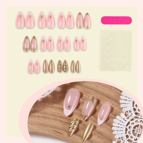 Luxus Mandel Aufpressnägel Gold Stern Relief Strass Französische Spitze Nude Pink Elegante Künstliche Falsche Nägel