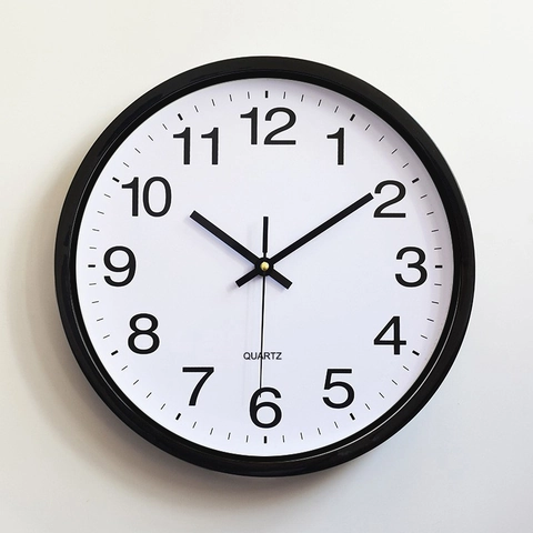 Minimalist Round Wall Clock Quiet Quartz Movement Plastic Shell Glass Cover Battery Operated For Living Room Bedroom Office