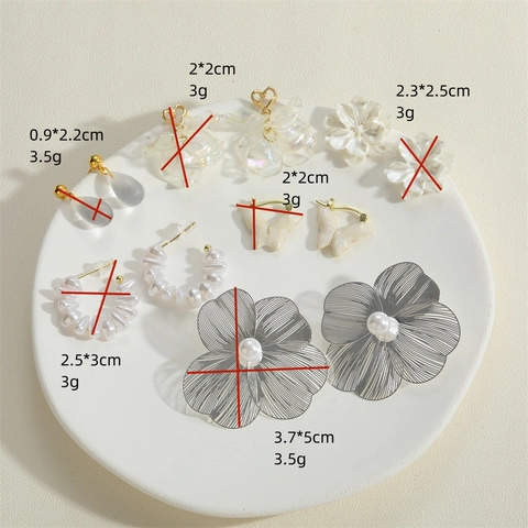 Alloy Flower Butterfly Heart Artificial Pearl Drop Earrings For Women Fashion Rhinestone Waterdrop Stud Earrings Jewelry