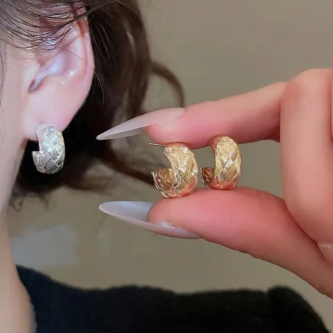 C-Förmige Creolen Gewebte Textur Geometrischer Schmuck Mit Silbernem Ohrstecker