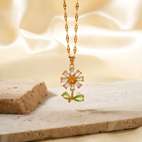 Collier Pendentif Tournesol Zircon Incrusté Chaîne En Acier Inoxydable Bijoux De Fleurs Élégants Pour Femmes Accessoire De Mode