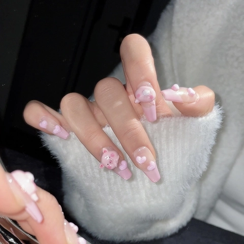 Handgefertigte Press On Nails Rosa Farbverlauf 3D Süßes Schwein Harz Herz Sargform Französischer Stil Süß Für Frauen
