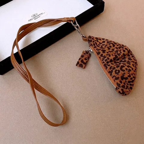 Luipaardprint Croissant Tas Hanger Ketting Kunstleer Legering Vintage Noviteit Accessoire Voor Dames