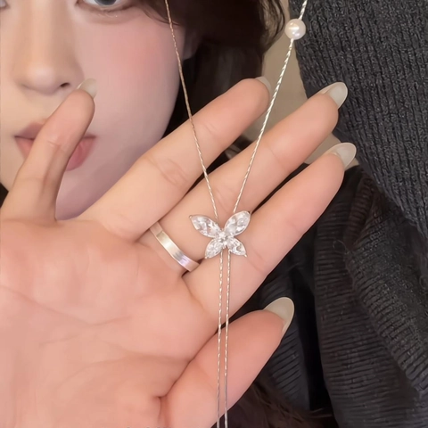Schmetterling Y-Halskette Mit Zirkon Und Künstliche Perle Kupfer Lange Schlüsselbeinkette Schmuck Für Damen Elegant