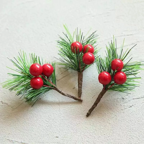 Künstliche Weihnachts Kiefernnadel Zweige Mit Beeren Mini Kiefern Pick Für DIY Kranz Girlande Feiertag Bastel Dekoration Rot Gold Silber
