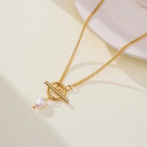 French Style Vintage OT Buckle Necklace 18K Gold Plated Stainless Steel Artificial Pearl Pendant Toggle Clasp Necklace For Women
