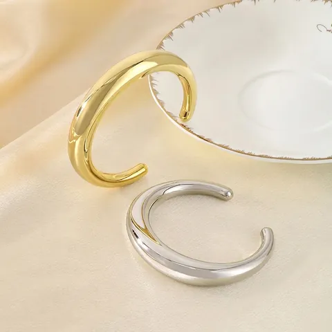 Brazalete Abierto Minimalista En Forma De C Acero Inoxidable Chapado En Oro De 18K Grueso Liso Pulido Para Mujeres Hombres