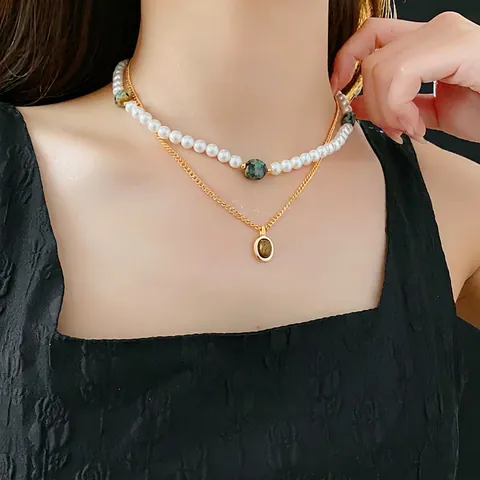 Layered Necklace With Faux Artificial Pearls Green Stone Beads Gold Chain Oval Brown Stone Pendant Retro Vintage Style Women