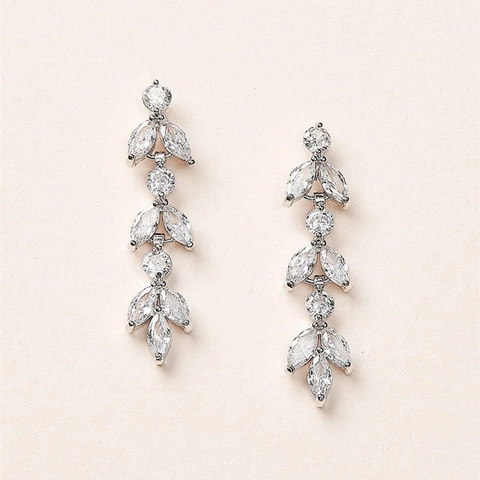 Elegant Copper Zirconia Leaf Drop Earrings For Women Fashion White Gold Plated Dangle Tassel Earrings Daily Jewelry Gift
