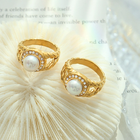 Bague Perle D'eau Douce Zircon Acier Titane Plaqué Or 18K Anneau Torsadé Bijoux Élégants Rétro Français Pour Femmes