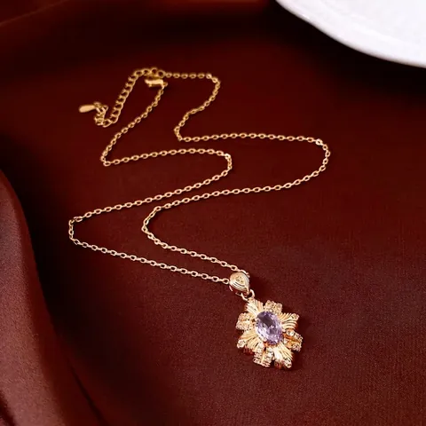 Vintage Anhänger Halskette 14 Karat Vergoldetes Kupfer Ovaler Lila Zirkon Sonnenblumen Design Edler Nischenschmuck Für Damen