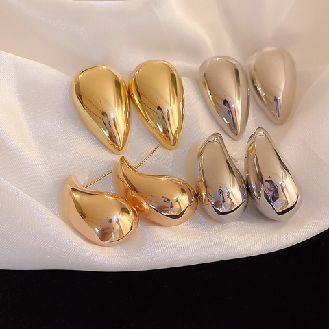 Boucles D'oreilles Puces Goutte D'eau Pour Femmes Avec Tige En Argent Métallique Poli Style Minimaliste Haut De Gamme