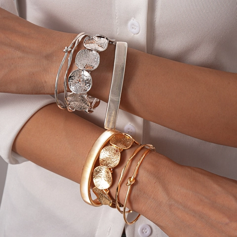 Irreguläre Geometrische Runde Offene Armreifen Damen Legierung Eisen Hammerschlag Webmuster Textur Minimalistischer Modeschmuck