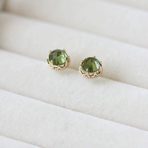 925 Sterling Silver Green Rhinestone Stud Earrings Crown Claw Setting Plated Gold Simple Forest Style Jewelry For Women Elegant Gift