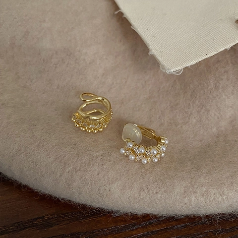 Luxury Gold Plated Copper Artificial Pearl Rhinestone Multi Layer Clip On Earrings Minimalist Ear Bone Clip For Women Jewelry