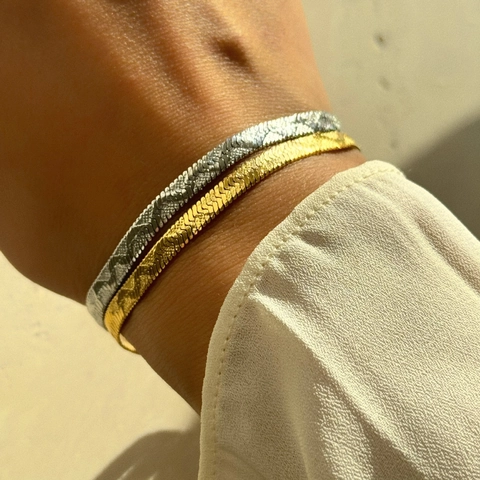 Flaches Fischgräten Schlangenkette Armband Fußkettchen Vergoldeter Titanstahl Minimalistischer Schmuck Für Damen