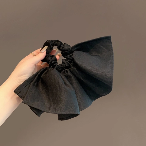 Oversized Black Pleated Fabric Scrunchie High Elasticity Hair Tie Fashion Hair Accessories For Women