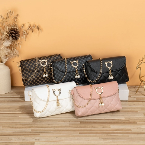 Mini Bolso Bandolera Mujer Cuero PU Estampado Bolso De Hombro Con Hebilla Oreja De Gato Colgantes Perlas Artificiales Cadena