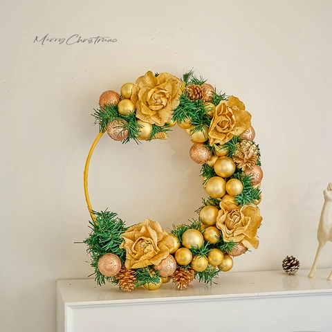 Weihnachtskranz Goldene Künstliche Rose Zapfen Kugel C-Form Halbmond Hängendes Ornament Wand Tür Festliche Dekoration Haus