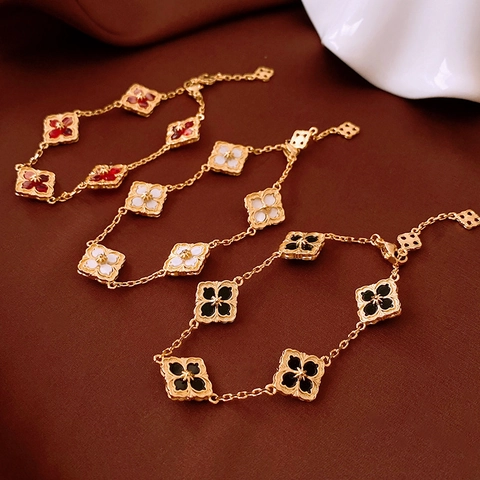 Élégant Bracelet À Breloques Fleurs En Cuivre Avec Placage Or 14K Incrustation Acrylique Pour Femmes Style Luxe Réglable