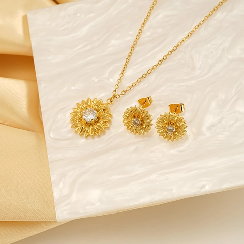 Sunflower Necklace And Stud Earrings Jewelry 18K Gold Plated Stainless Steel Zircon For Women Elegant Fashion