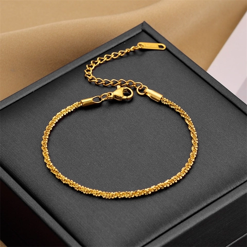 Fashion Titanium Steel Gold Plated Twist Chain Jewelry Set For Women Minimalist Stainless Steel Necklace Bracelet Set
