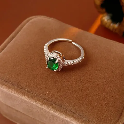 Anello Aperto Regolabile In Zircone Verde Ovale Di Lusso Per Donna In Rame Placcato Argento Gioielli Di Moda Halo