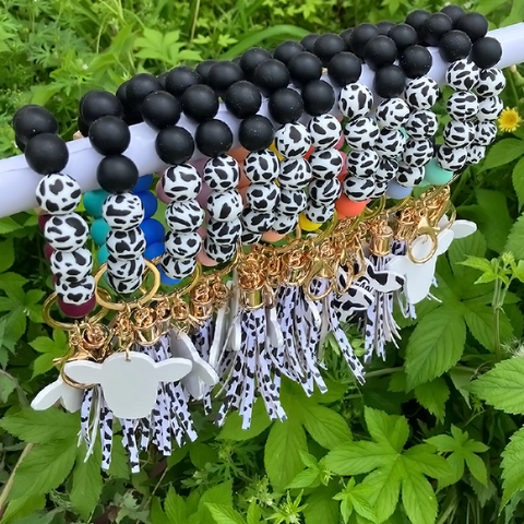 Silicone Bead Wristlet Keychain Cow Head Mama Wood Bead PU Tassel Western Leopard Print Bracelet Key Ring For Women