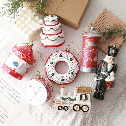 Adornos Colgantes De Navidad PVC Decoraciones Festivas Para Árboles Hombre De Jengibre Casa Tren Guirnalda