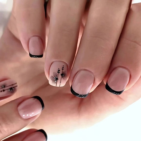 French Press On Nails Kurz Quadratisch Pink Schwarz Blütenblatt Blumen Design Glänzende Künstliche Nägel Für Frauen Täglich