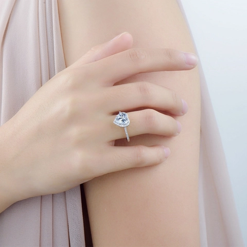 Heart Shaped Zircon Ring 925 Sterling Silver Halo Pave Band Luxury Fashion Jewelry For Women